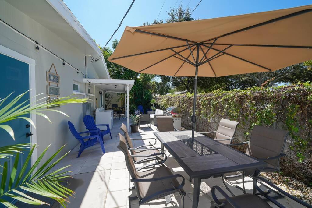Modern, Fresh - Only 3 Miles To The Beach! *